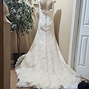 Alyne by Rita Vinieris Lace Wedding Dress ( see measurements)